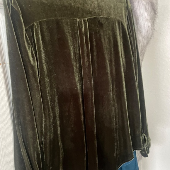 Forest Green Velvet long sleeve shirt - Picture 2 of 4